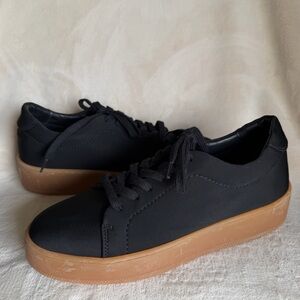 Jenni Kayne Skater Sneaker Sz 39 us 9